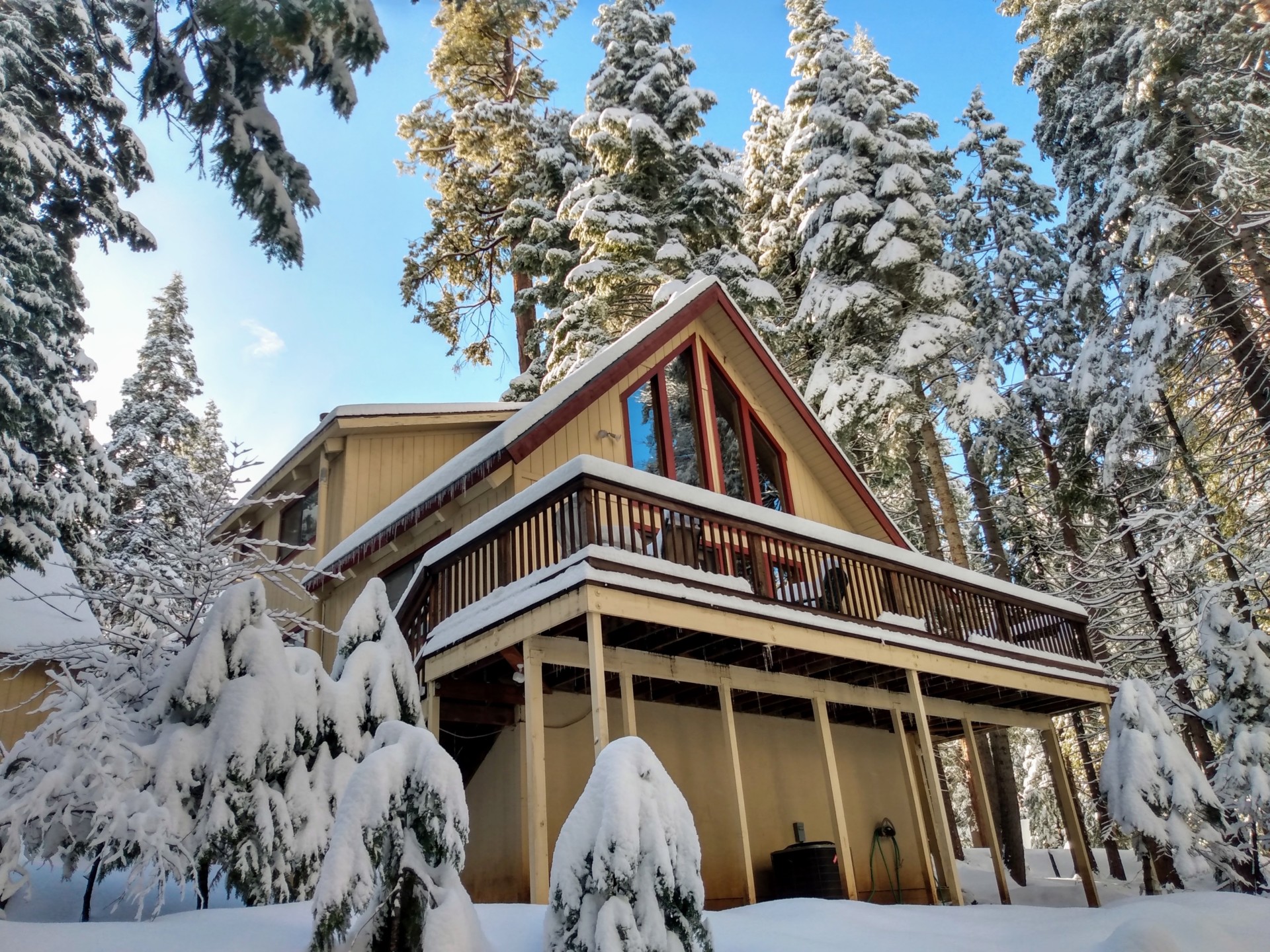 Dorrington Vacation Rental Cabins - Family-friendly cabins near Arnold covered in snow.
Keywords used: Family, pet-friendly